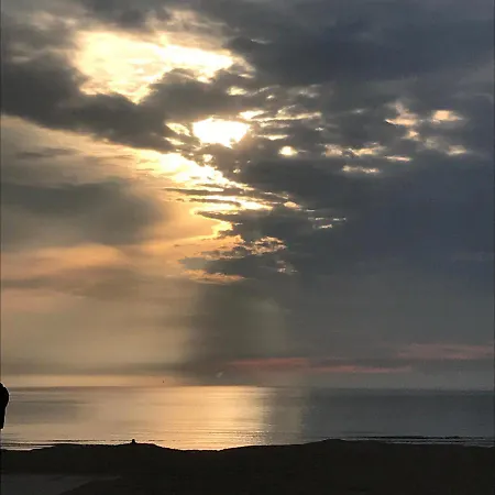 ベッド・アンド・ブレックファスト Kik En Bun 4*